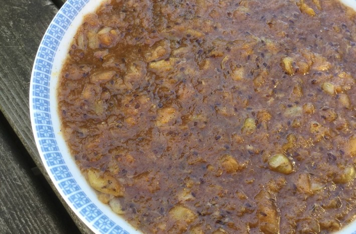 Skål med Krusbärskräm med äpple